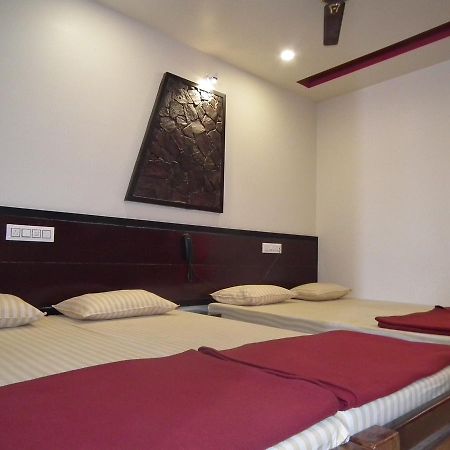 Galaxy Lodge Chikmagalūr Esterno foto