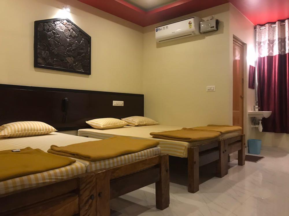 Galaxy Lodge Chikmagalūr Esterno foto