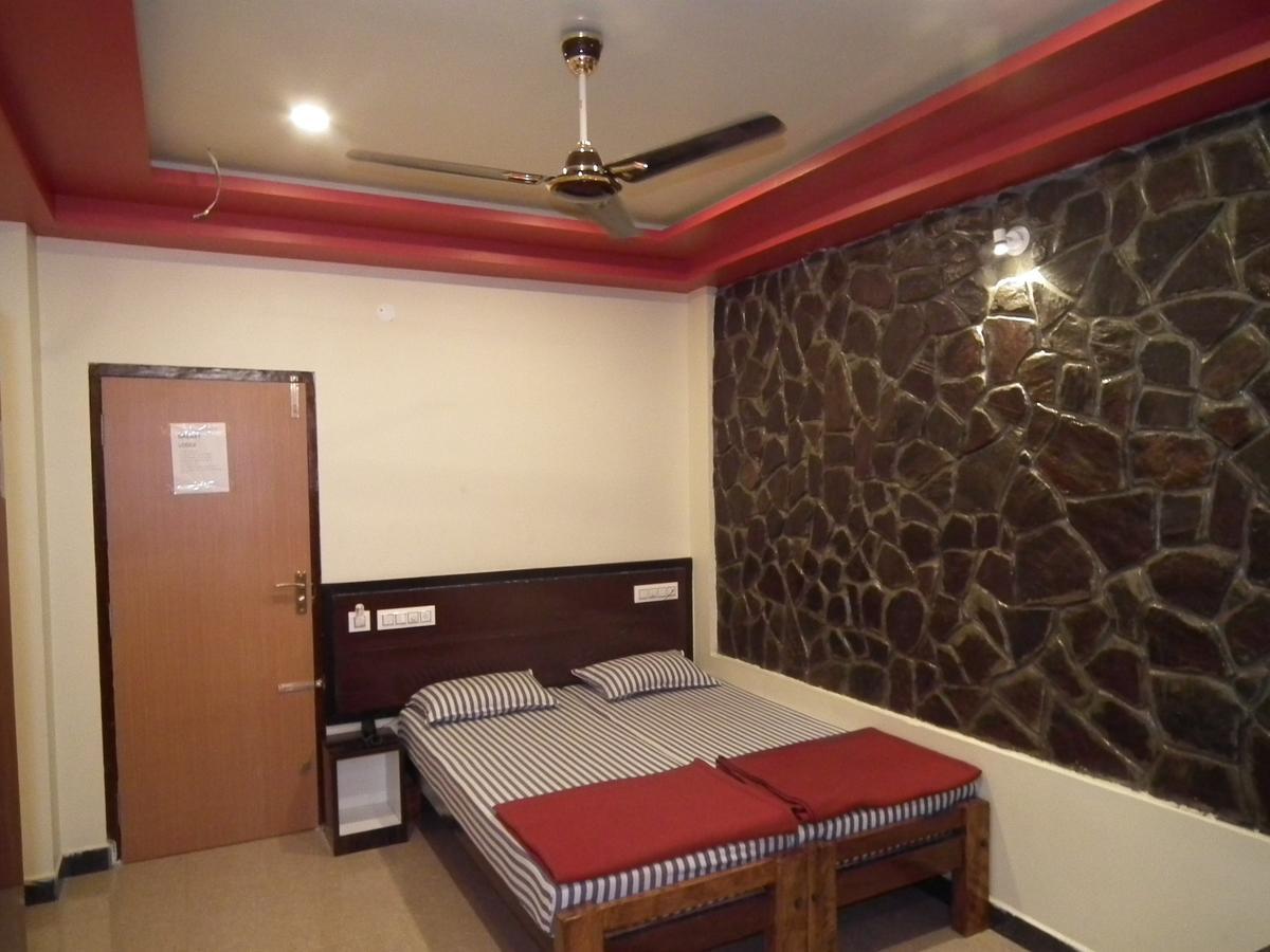 Galaxy Lodge Chikmagalūr Esterno foto